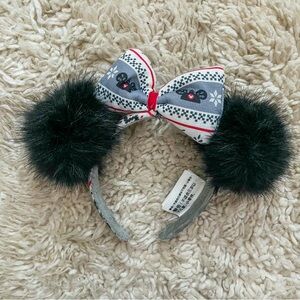 Disney Parks Christmas 2018 puff Minnie ears Furry Nordic Sweater Ears like new